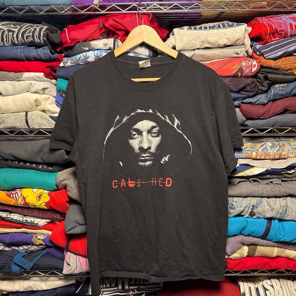 Snoop Dogg Cali Red 19 Crimes Wine Promotional T-Shirt Black Men's Large